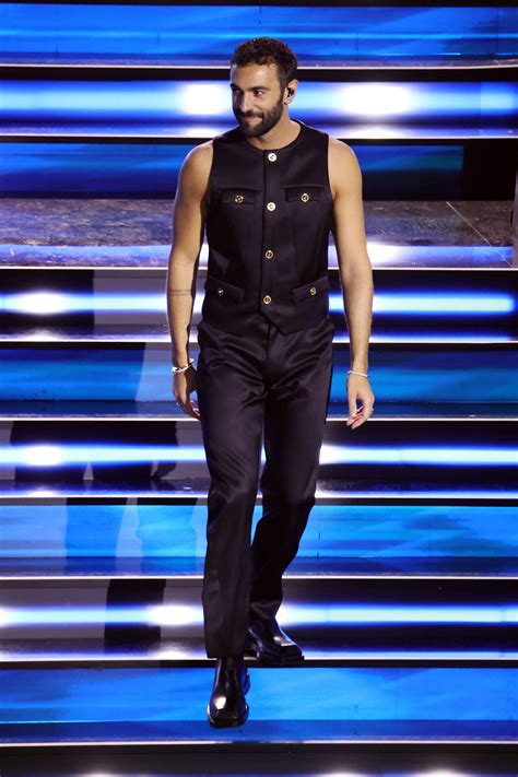 versace sanremo 2023|Sanremo wears Versace and Gucci .